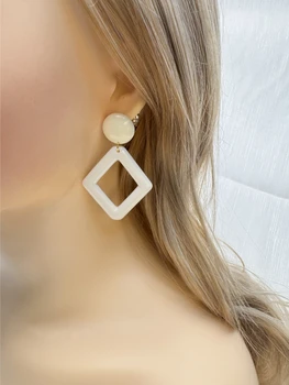 Pora elegantiškas, smėlio spalvos geometrinis akrilo medžiagos moteriški auskarai