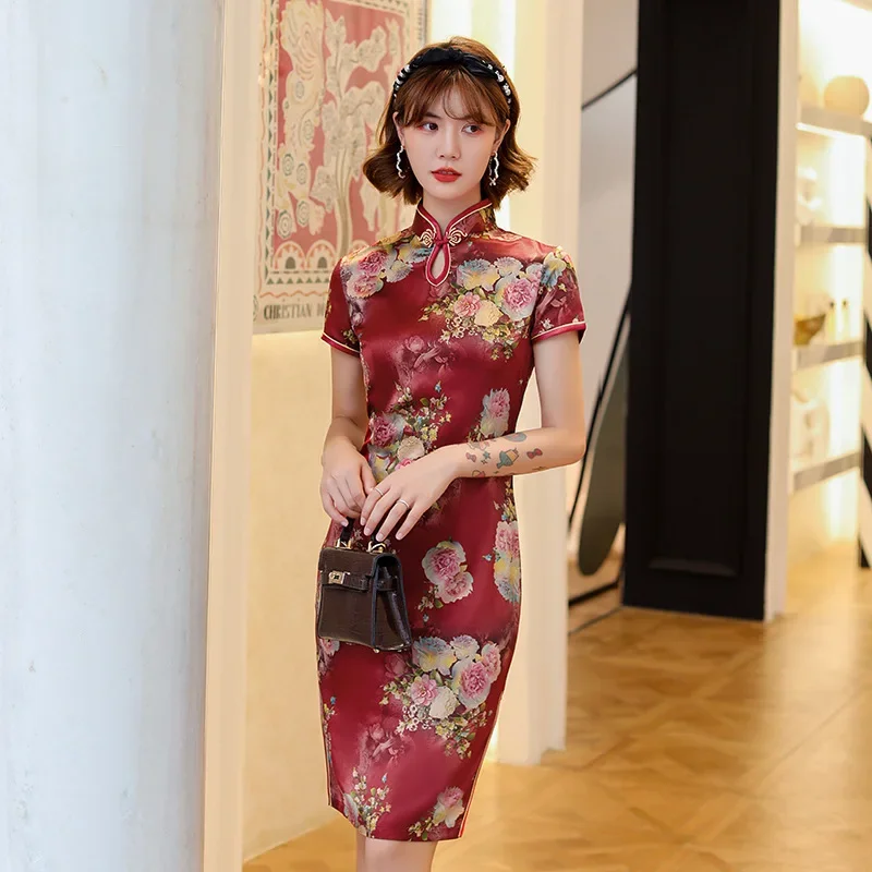 Suknelė Cheongsam Derliaus Kinijos Tradicinės Suknelės Gėlių Slim Suknelė Qipao Moterų Šalis Cheongsam Vestuvių 8 Spalvos3